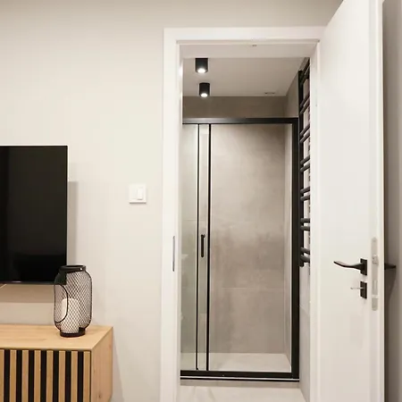K87- Bp Modern Boutique Apartments, Best Location By Bqa Apartament